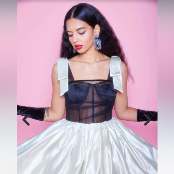 NWT - Autumn Adeigbo | Black and Cream Alicia Dress - Sz. 6 - Picture 3 of 11